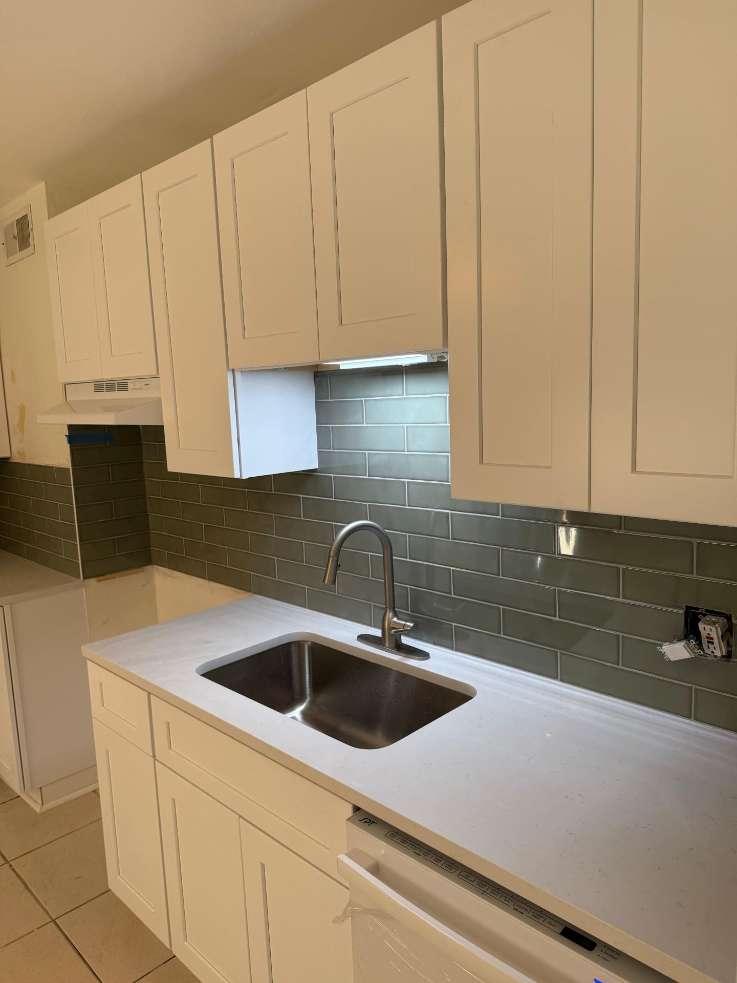 Vitor Remodeling project photo 8 - Tampa Bay